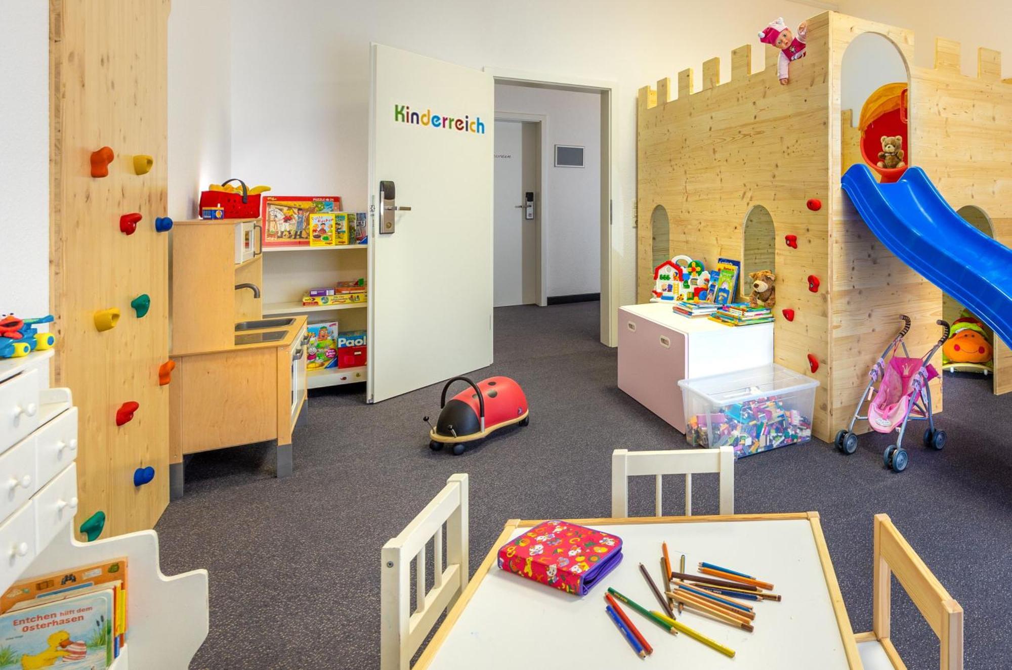 באד וינדסהיים Hotel Am Kurpark Spaeth מראה חיצוני תמונה
