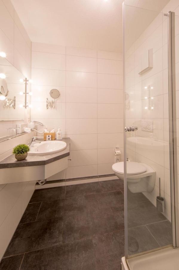 באד וינדסהיים Hotel Am Kurpark Spaeth מראה חיצוני תמונה